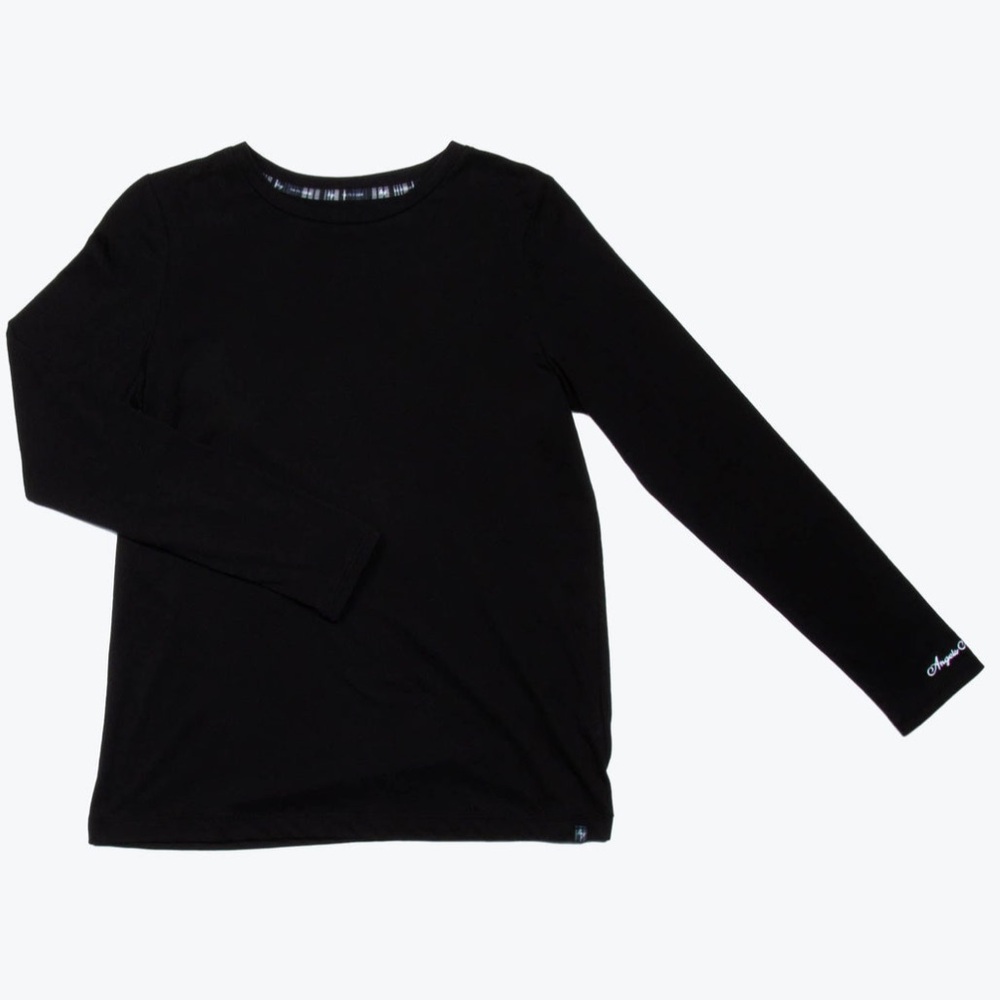 LUG NWT DORY TOP SOLID BLACK SIZE M LONG SLEEVE “ANGELS ARE NEAR” ON WRIST